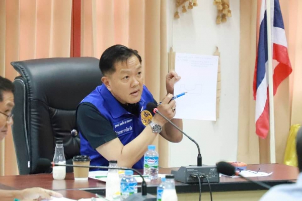 ผู้ว่าฯพังงา ประชุมหน่วยงานที่เกี่ยวข้อง รับทราบปัญหาพร้อมเข้าแก้ไขน้ำท่วมขังเส้นทางท่องเที่ยวในพื้นที่ตำบลคึกคัก