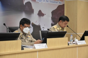 จังหวัดพังงา ร่วมประชุมรับทราบสถานการณ์อุทกภัยและการให้ความช่วยเหลือ ณ ห้องประชุมภูผา ศาลากลางจังหวัดพังงา