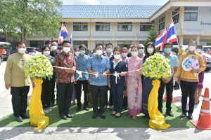 จังหวัดพังงา KICK OFF ส่งทีม &ldquo;หมอแก้จน&rdquo; ลงพื้นที่พร้อมกันทั้ง 8 อำเภอ ขจัดความยากจนของครัวเรือนด้วยหลักปรัชญาของเศรษฐกิจพอเพียง