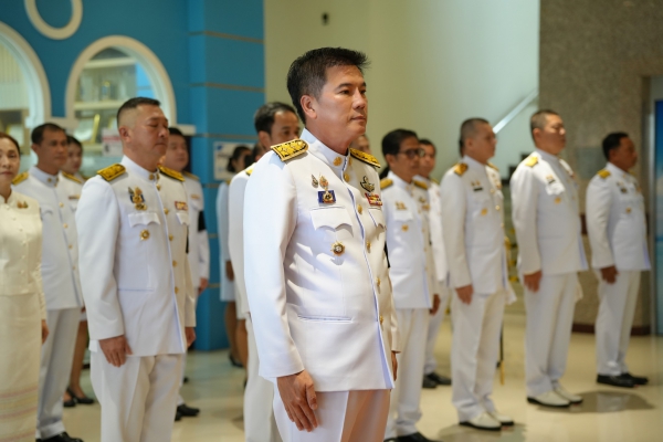 ผู้ว่าราชการจังหวัดพังงา นำส่วนราชการวางพวงมาลาถวายราชสักการะ เนื่องในวัน &ldquo;พระบาทสมเด็จพระปกเกล้าเจ้าอยู่หัว&rdquo;