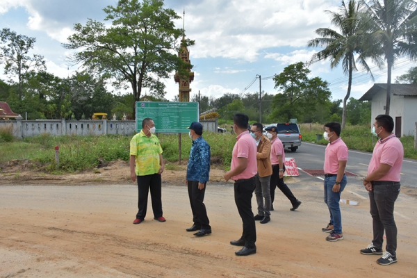 ผู้ว่าราชการจังหวัดพังงา ตรวจเยี่ยมโครงการก่อสร้างของเทศบาลตำบลคึกคัก
