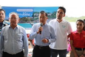 พังงา อุทยานแห่งชาติหมู่เกาะสิมิลัน หมู่เกาะสุรินทร์ พร้อมรับนักท่องเที่ยวฤดูกาล 2566-67 วันแรกพบนักท่องเที่ยวคึกคัก ด้านจังหวัดวางมาตรการรักษาความปลอดภัยแก่นักท่องเที่ยวทุกมิติ