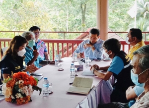 จังหวัดพังงา ติดตามการบริหารจัดการมังคุด จังหวัดพังงา ณ โรงเรียนเยาววิทย์ อำเภอกะปง จังหวัดพังงา