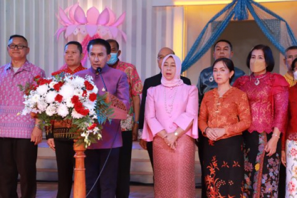 จังหวัดพังงา เปิดงานอนุรักษ์ประเพณีไทยและงานประเพณีลอยกระทง ประจำปี 2565 ณ เวทีกลาง ลานพฤกษาสวรรค์ สวนสมเด็จพระศรีนครินทร์ จังหวัดพังงา
