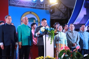 พังงา เปิดงานประจำปีและกาชาดจังหวัดพังงา 2567 พบว่าคืนแรกประชาชนให้ความสนใจร้านมัจฉากาชาดอย่างคึกคัก พร้อมลุ้นเป็นเจ้าของรถยนต์ 2 คัน