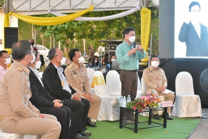 รองนายกรัฐมนตรีและรัฐมนตรีว่าการกระทรวงพาณิชย์ ติดตามโครงการของกลุ่มจังหวัดภาคใต้ฝั่งอันดามัน ที่ จ.พังงา