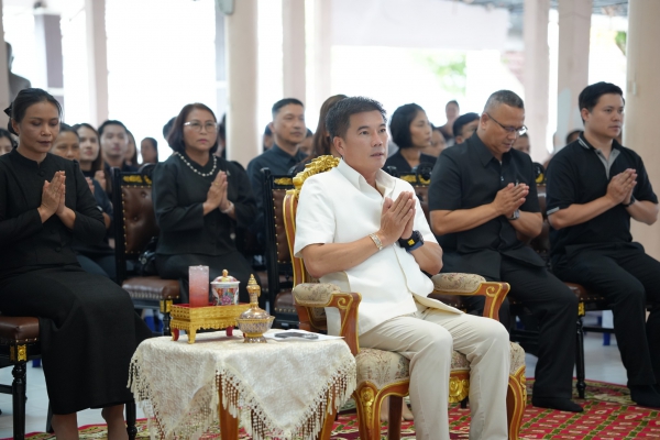 จังหวัดพังงา จัดพิธีสวดพระพุทธมนต์และเจริญจิตตภาวนาอุทิศถวายพระราชกุศลแด่สมเด็จพระนางเจ้าสิริกิติ์ พระบรมราชินีนาถ พระบรมราชชนนีพันปีหลวง