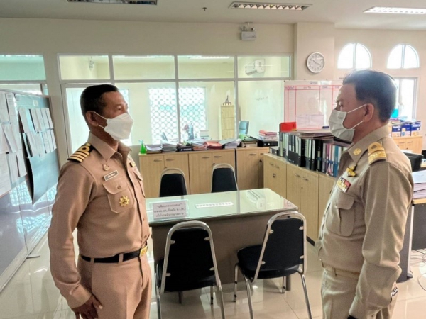 ผู้ว่าราชการจังหวัดพังงา ได้ตรวจเยี่ยมส่วนราชการที่มีที่ตั้งอยู่ในศาลากลางจังหวัดพังงา เพื่อพบปะพูดคุยพร้อมได้มอบนโยบาย แนวทางการปฏิบัติราชการแก่ข้าราชการด้วย