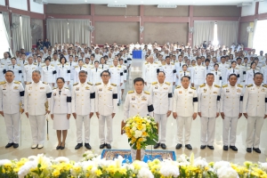 ผู้ว่าฯพังงา นำข้าราชการ ร่วมพิธีวางพานพุ่มดอกไม้ถวายราชสักการะ น้อมรำลึกในพระมหากรุณาธิคุณ พระบาทสมเด็จพระพุทธยอดฟ้าจุฬาโลกมหาราช