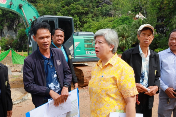 ผู้ตรวจราชการสำนักนายกรัฐมนตรี ลงพื้นที่ติดตามความคืบหน้าโครงการ &ldquo;ประตูสู่เมืองพังงา&rdquo; พร้อมร่วมประชุมคณะกรรมการธรรมาภิบาลจังหวัดพังงา