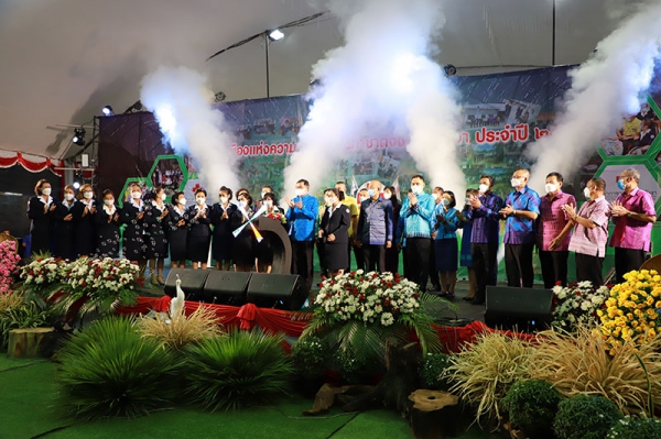 จังหวัดพังงา เปิดงาน &ldquo;เมืองแห่งความสุขและงานกาชาดจังหวัดพังงา&rdquo; ปี 2565