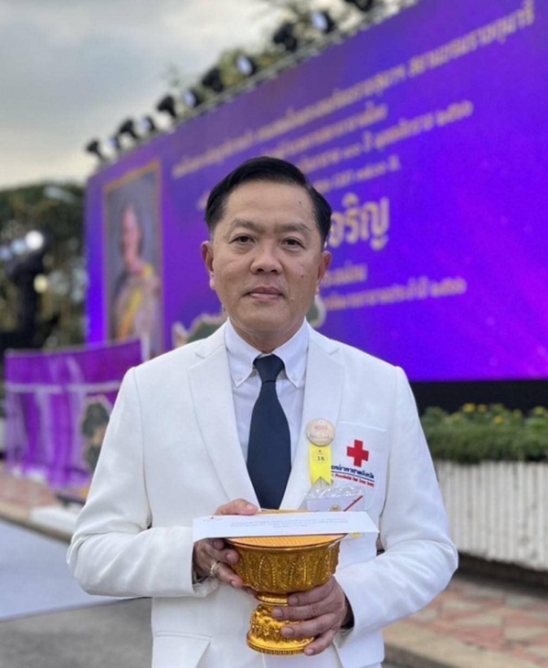 ผู้ว่าราชการจังหวัดพังงา เข้าเฝ้า ฯ ทูลเกล้า ฯ ถวายเงิน โดยเสด็จพระราชกุศลบำรุงสภากาชาดไทย สมทบงานวันกาชาด 100 ปี พุทธศักราช 2566