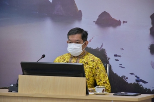 จังหวัดพังงา ประชุมคณะกรรมการโรคติดต่อติดตามการระบาดโควิด-19